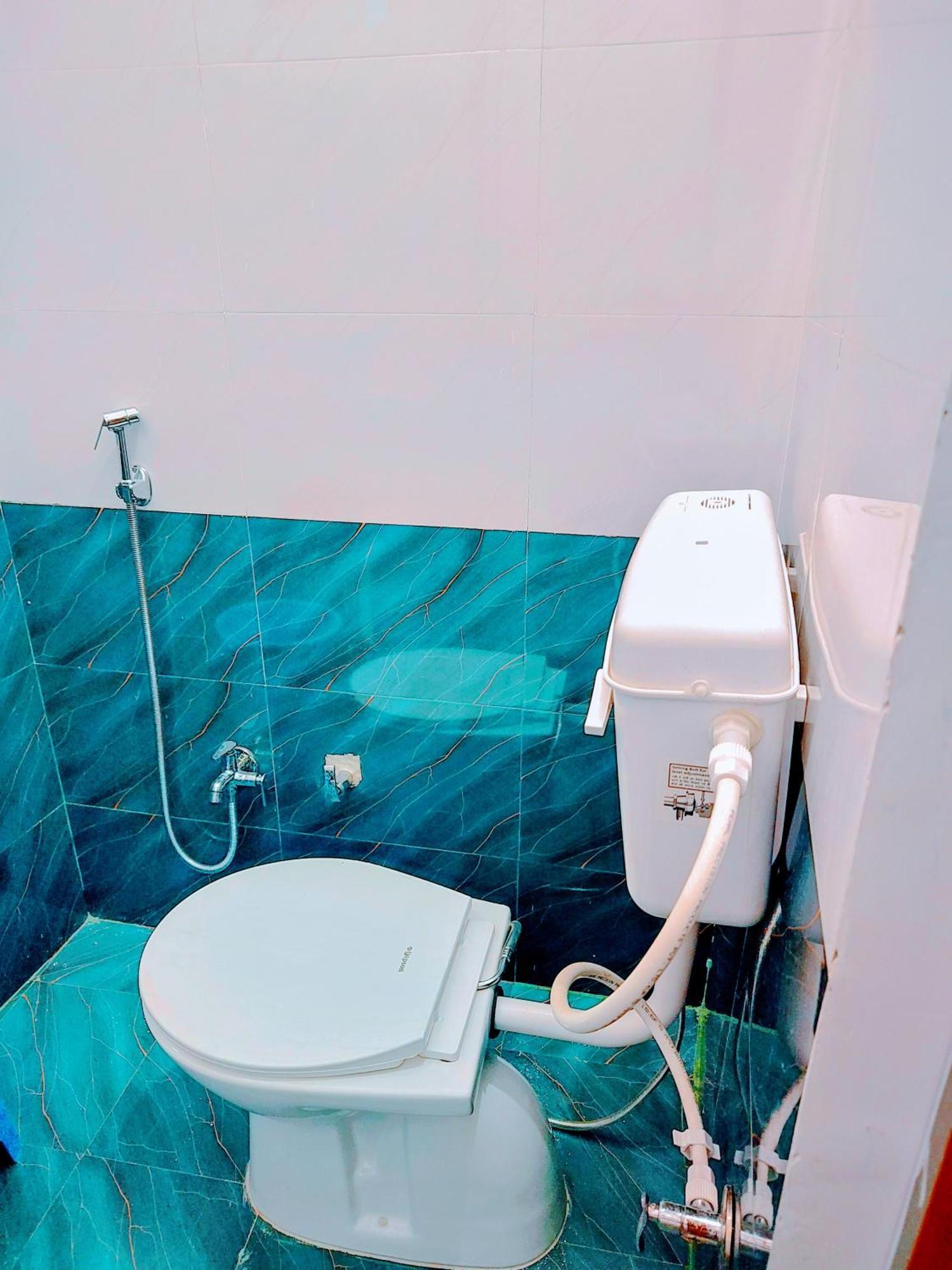 Hotel Raghukul Ayodhya Ngoại thất bức ảnh