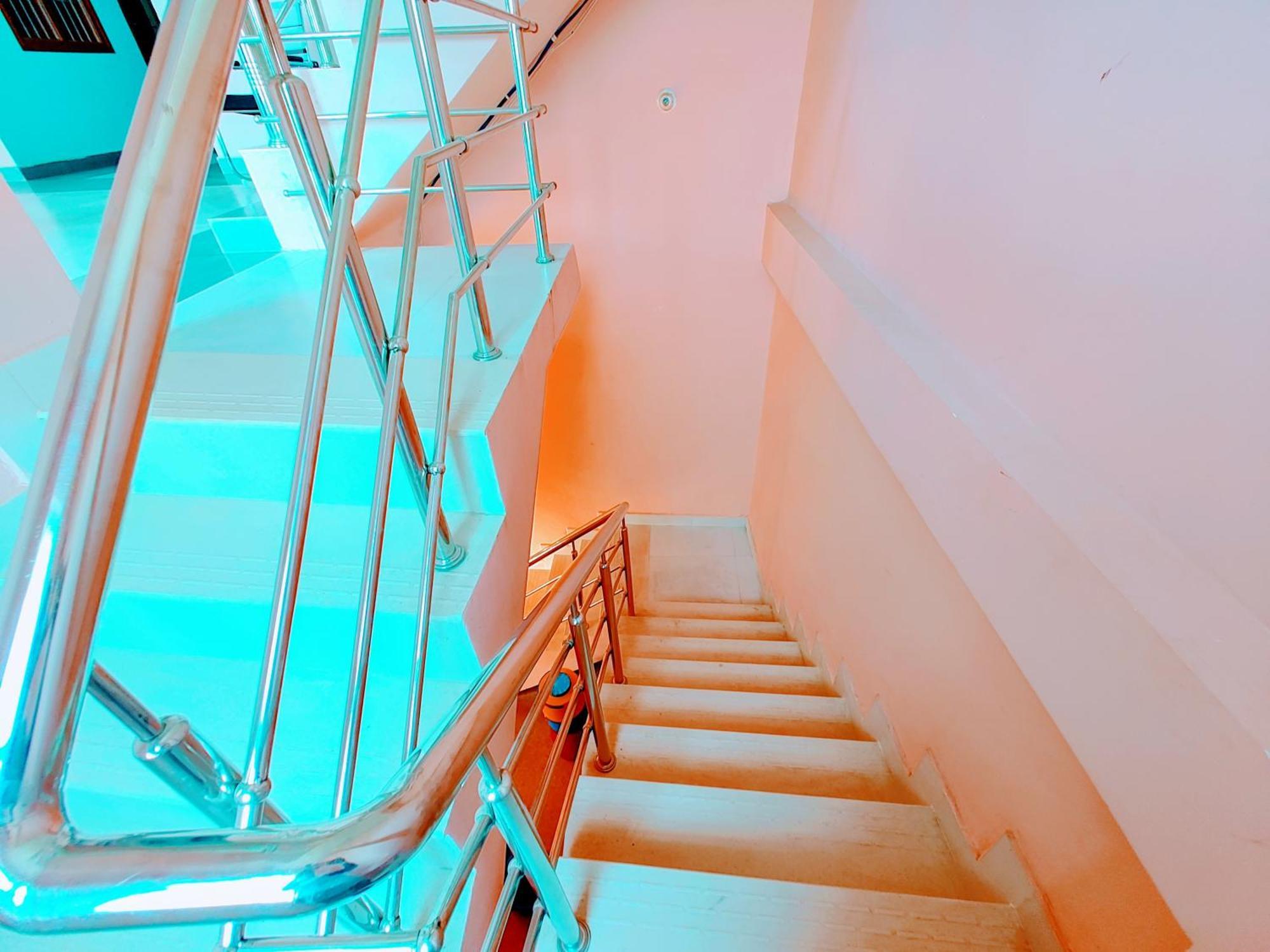 Hotel Raghukul Ayodhya Ngoại thất bức ảnh