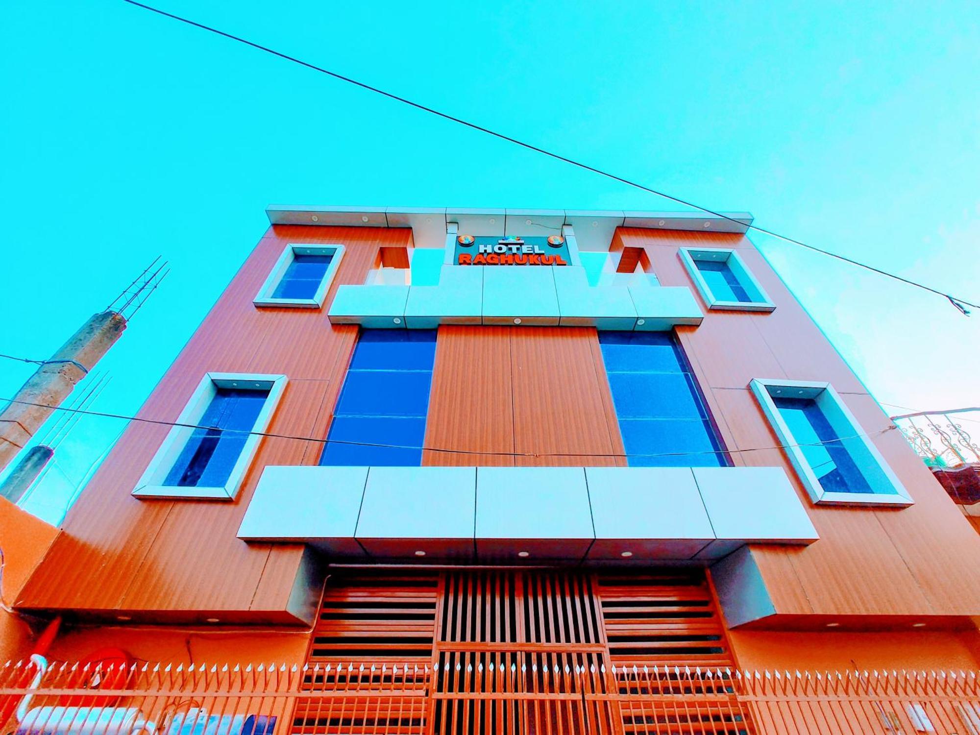 Hotel Raghukul Ayodhya Ngoại thất bức ảnh