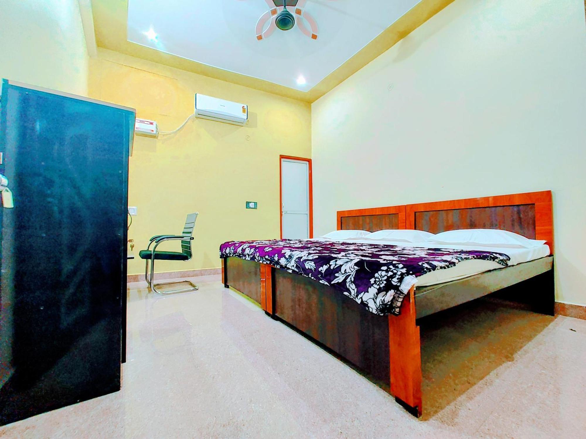 Hotel Raghukul Ayodhya Ngoại thất bức ảnh