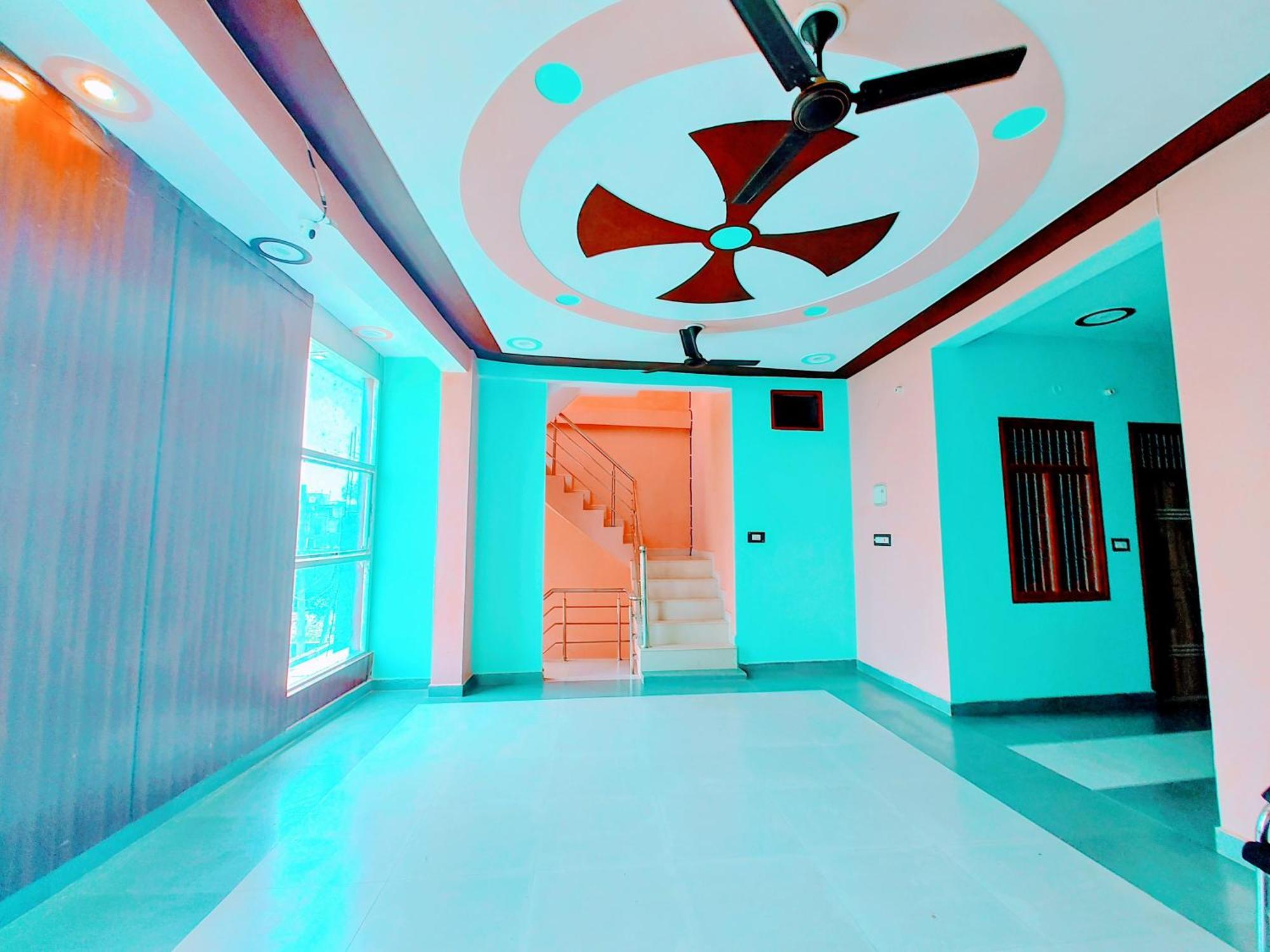 Hotel Raghukul Ayodhya Ngoại thất bức ảnh