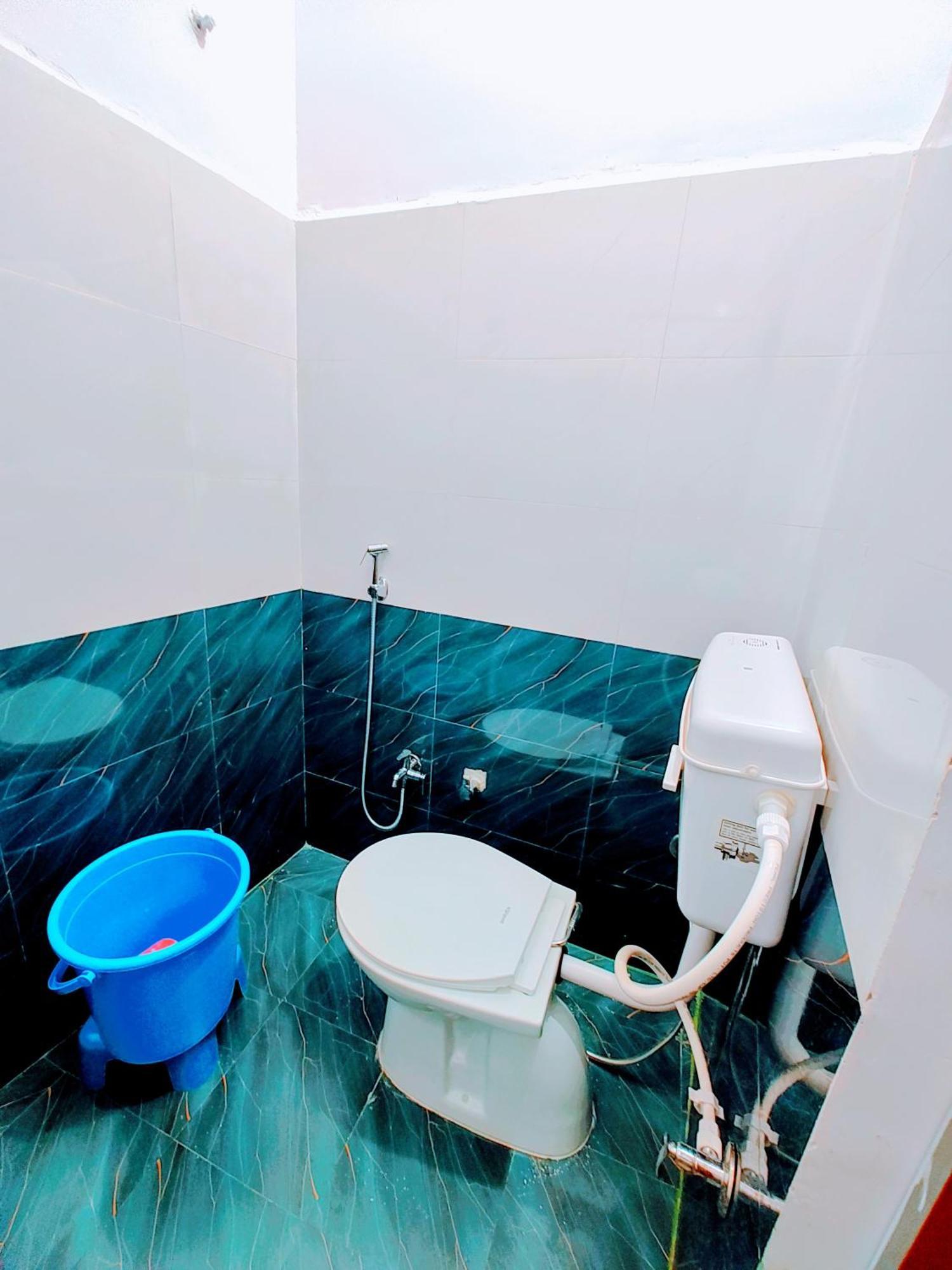 Hotel Raghukul Ayodhya Ngoại thất bức ảnh