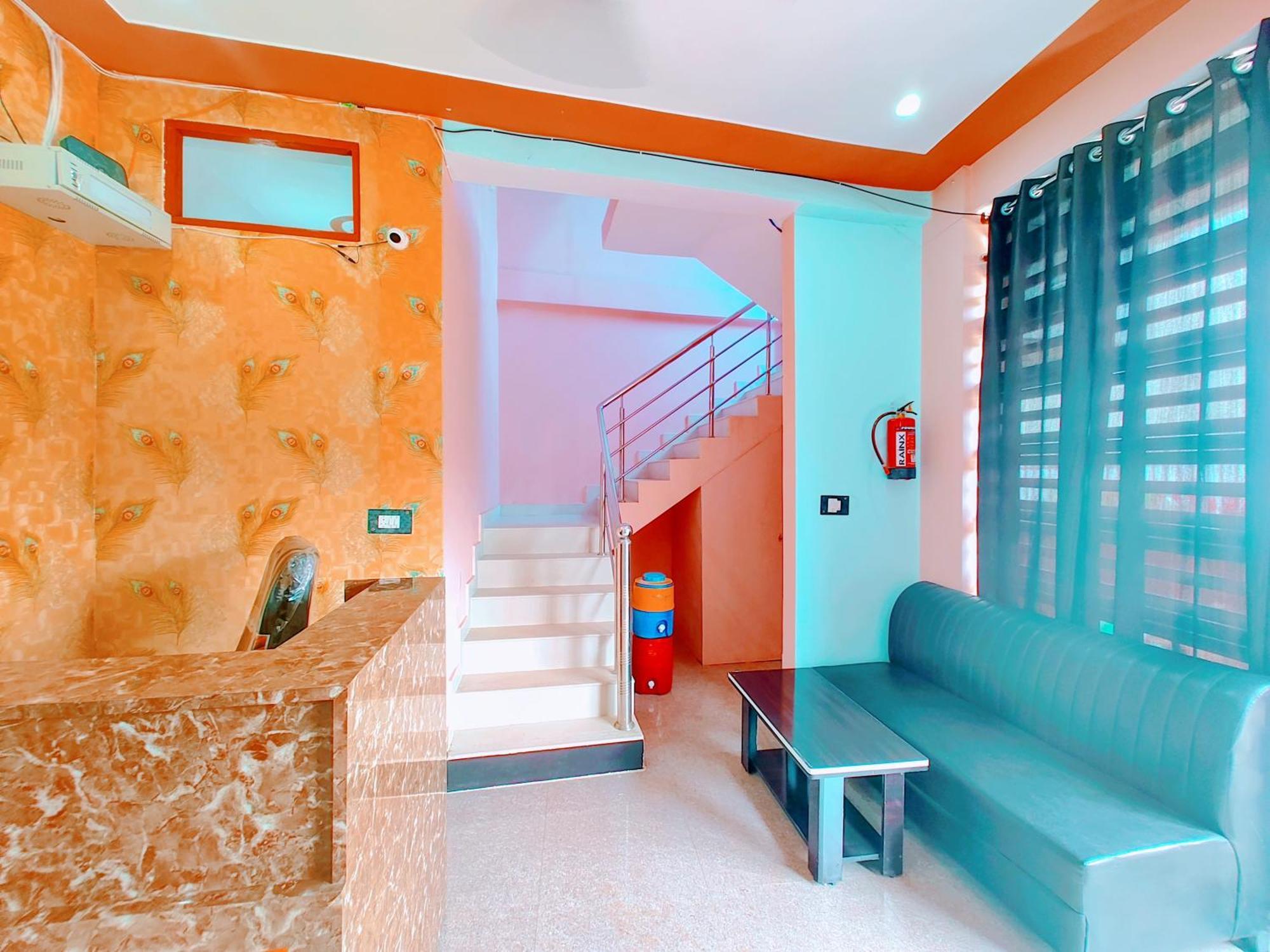 Hotel Raghukul Ayodhya Ngoại thất bức ảnh