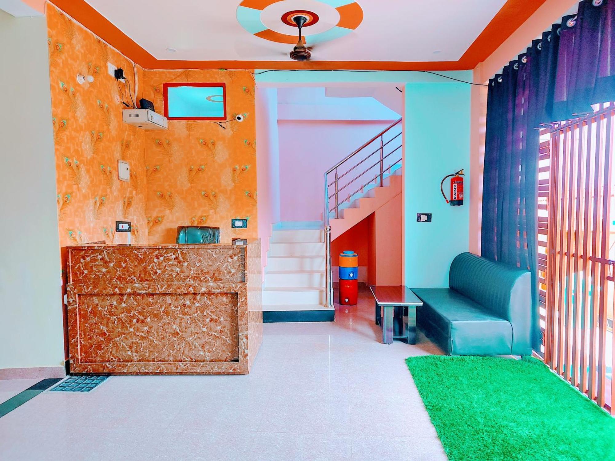 Hotel Raghukul Ayodhya Ngoại thất bức ảnh